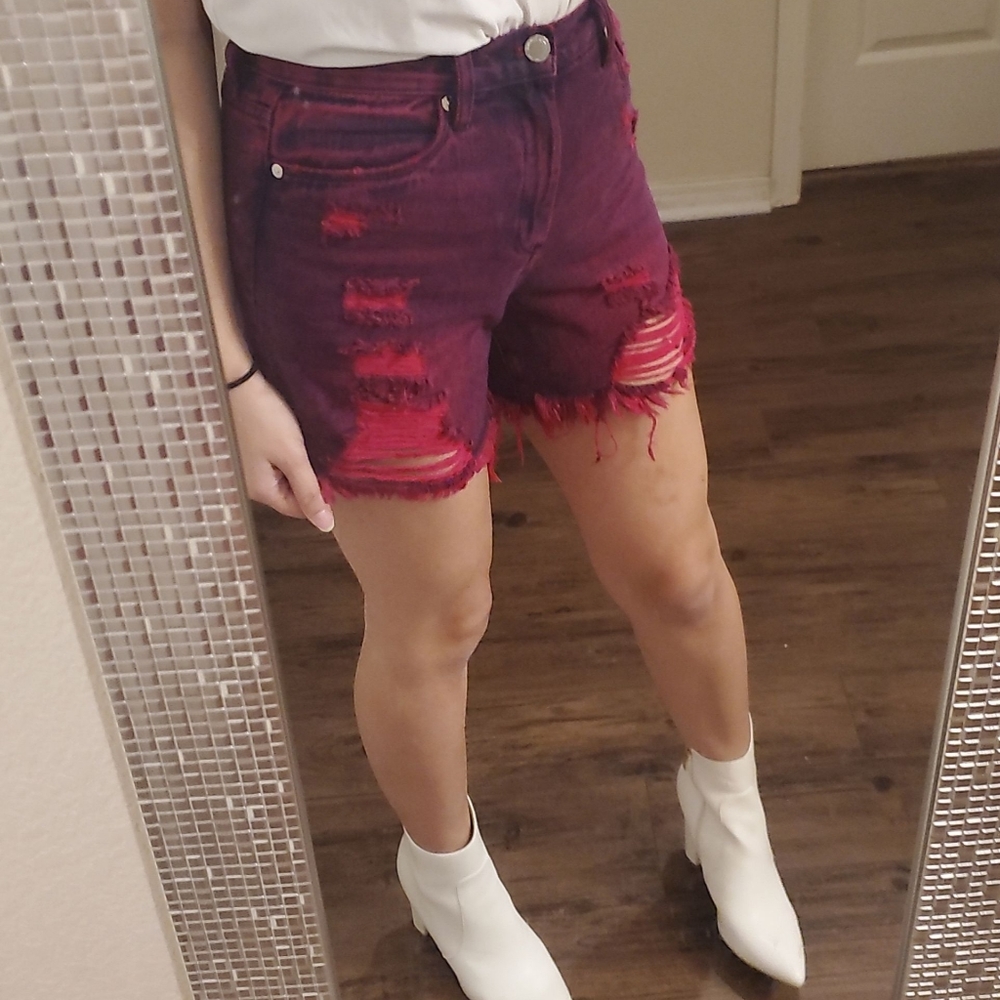 RED HIGHRISE SHORTS